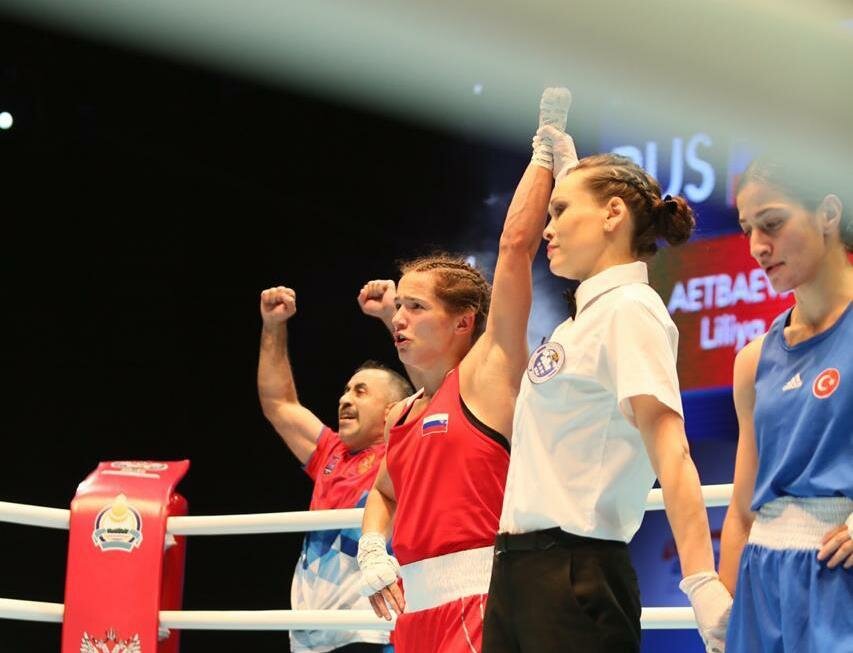 Сергей Цивилев поздравил Лилию Аетбаеву с победой на чемпионате мира по боксу