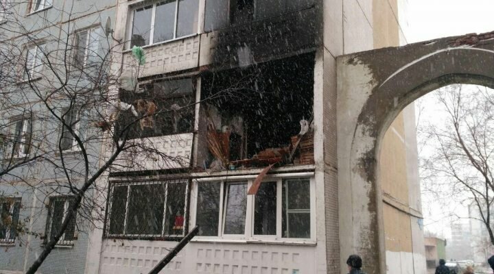 ЧП в Новокузнецке: взрывной волной разнесло квартиру в 9-этажке